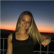 Studentessa diplomata presso liceo scientifico,impartisco ripetizioni di matematica e offro lezioni in materie umanistiche,creando un metodo di studio infallibile